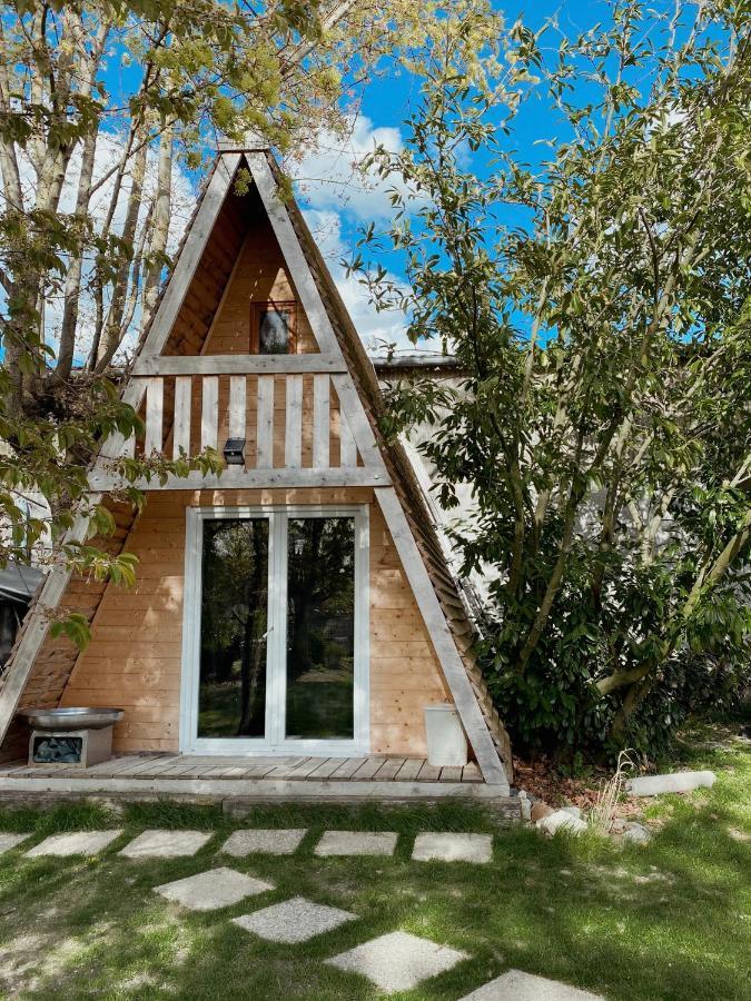 Le Chalet Tipi Avec Jacuzzi Et Jardin Troyes Eksteriør billede